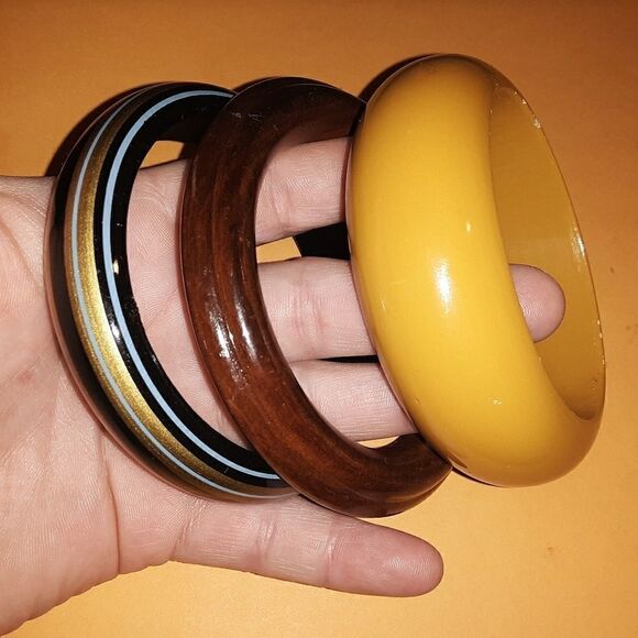 3 wooden bangles   - Picture 4 of 6